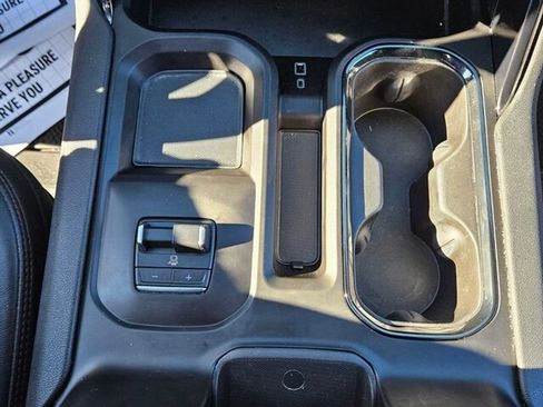 Used 2024 GMC Sierra 2500 AT4 w/ AT4 Premium Plus Package image 14