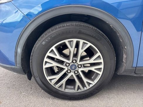 Used 2022 Ford Escape SEL image 4