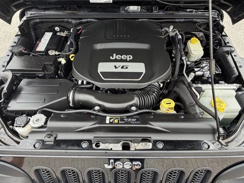 Used 2017 Jeep Wrangler Unlimited Sport w/ Quick Order Package 24S image 37