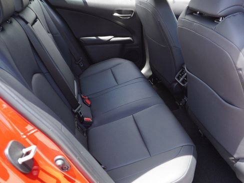 Certified 2025 Lexus UX 300h FWD w/ Accessory Package (Z1) image 32