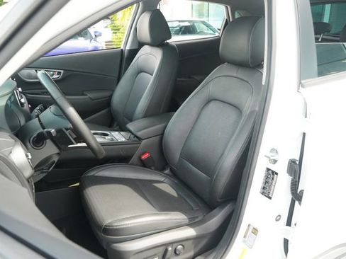 Used 2021 Hyundai Kona Ultimate FWD image 13