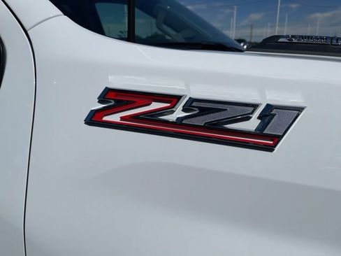Used 2025 Chevrolet Silverado 3500 LTZ w/ LTZ Plus Package AWD/4WD image 22