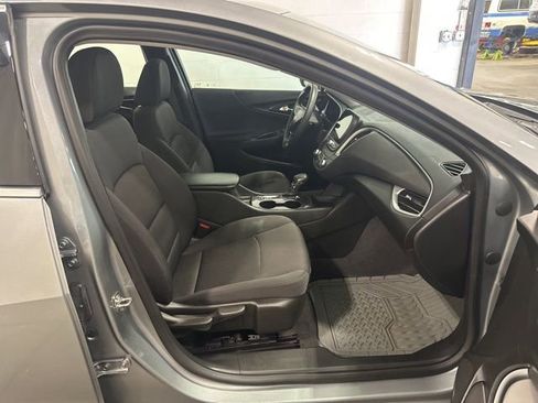 Used 2023 Chevrolet Malibu LS w/ Driver Confidence Package FWD image 12