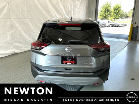 Used 2023 Nissan Rogue SV w/ SV Premium Package AWD/4WD image 5