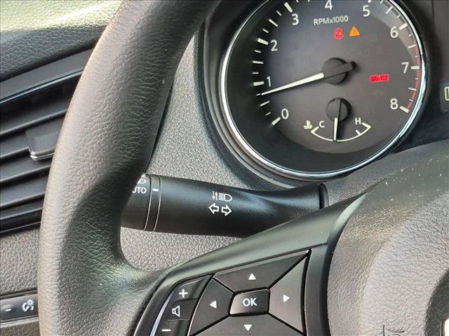 Used 2020 Nissan Rogue S FWD image 16