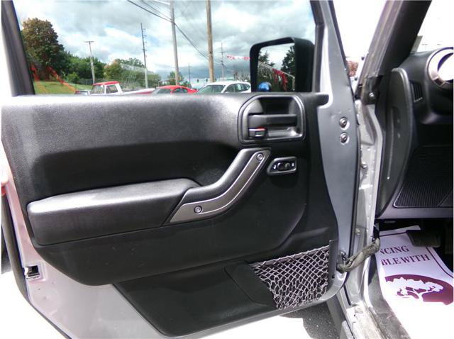 Used 2017 Jeep Wrangler Unlimited Sport w/ Quick Order Package 24S AWD/4WD image 5