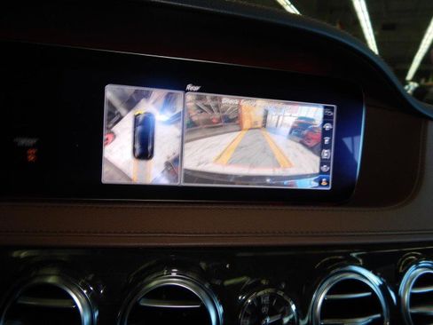 Used 2019 Mercedes-Benz S 560 4MATIC Sedan image 26
