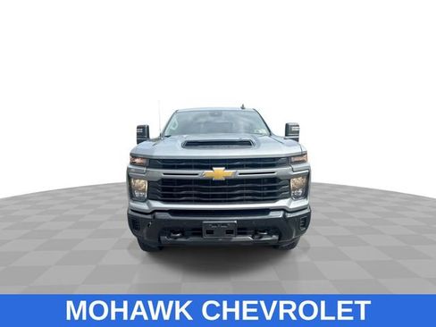 Used 2025 Chevrolet Silverado 2500 Custom w/ Custom Value Package AWD/4WD image 3