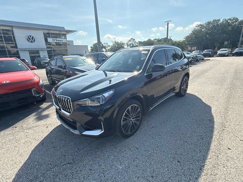 Used 2025 BMW X1 xDrive28i w/ Technology Package AWD/4WD image 4