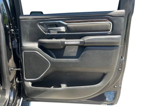 Used 2019 RAM 1500 Laramie AWD/4WD image 19