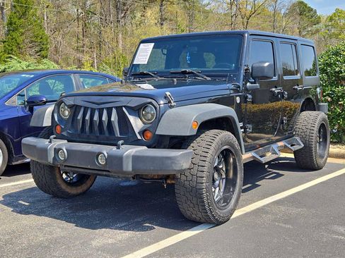 Used 2012 Jeep Wrangler Unlimited Sport image 3