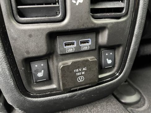 Used 2024 Dodge Durango GT image 47