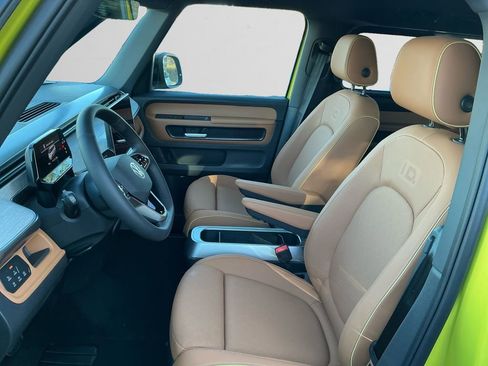 New 2025 Volkswagen ID. Buzz Pro S Plus image 9
