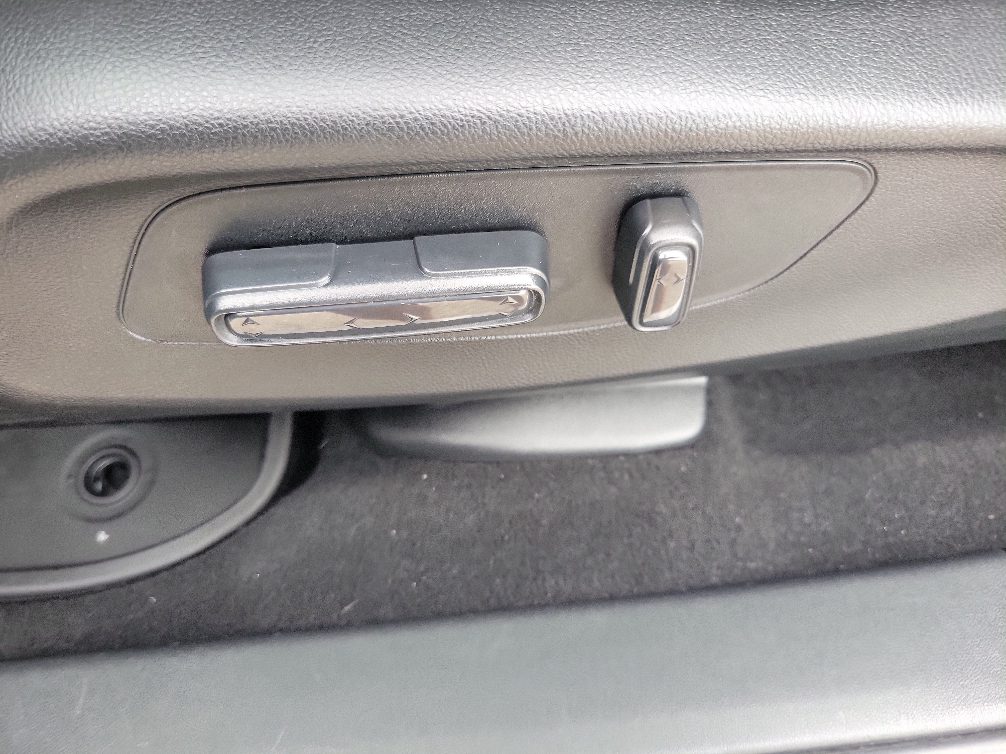 Used 2024 Honda HR-V EX-L image 22
