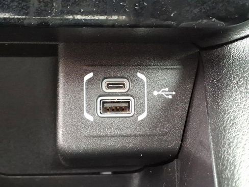 Used 2022 Jeep Compass Latitude image 28