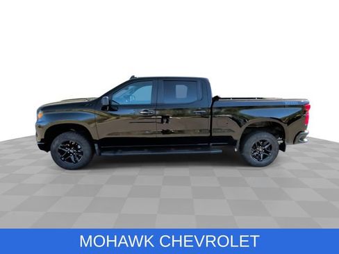 Used 2023 Chevrolet Silverado 1500 Custom Trail Boss w/ Midnight Edition AWD/4WD image 6