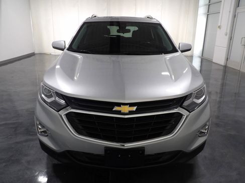 Used 2021 Chevrolet Equinox LT image 2