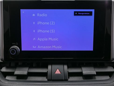 Used 2023 Toyota RAV4 SE image 27