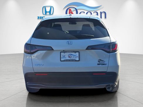 Used 2025 Honda HR-V Sport image 4