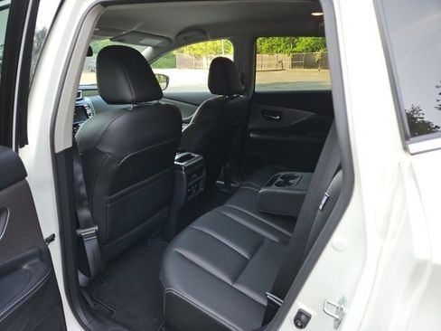Used 2023 Nissan Murano SV w/ SV Midnight Edition Package image 14