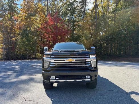 Used 2023 Chevrolet Silverado 3500 High Country image 2
