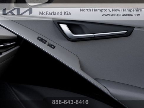 New 2026 Kia Niro EX FWD image 25