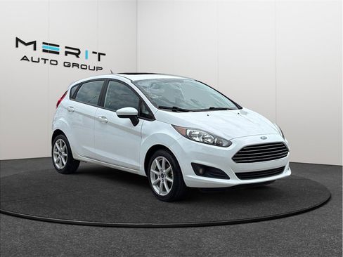 Used 2018 Ford Fiesta SE w/ Equipment Group 201A FWD image 1
