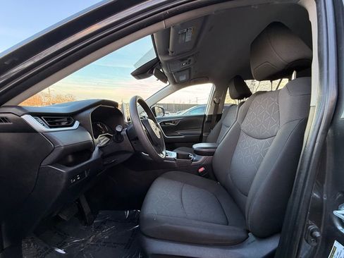 Used 2024 Toyota RAV4 XLE image 23