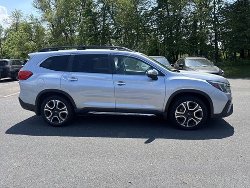 Used 2023 Subaru Ascent Touring AWD/4WD image 23