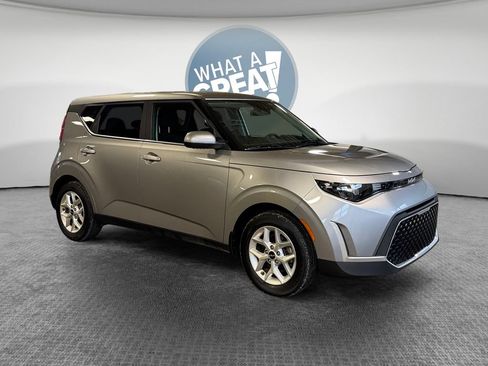 Certified 2023 Kia Soul LX w/ LX Technology Package FWD image 1