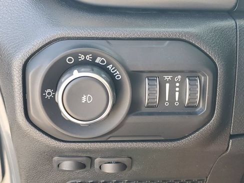 Used 2021 Jeep Wrangler Sport AWD/4WD image 22