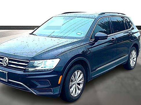 Used 2018 Volkswagen Tiguan SEL FWD image 8