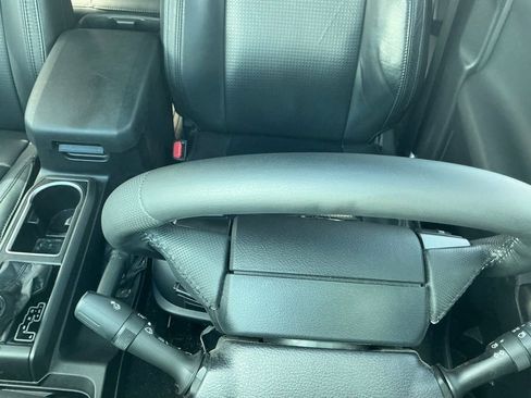 Used 2021 Toyota Tacoma TRD Off-Road w/ TRD Premium Off Road Package image 10