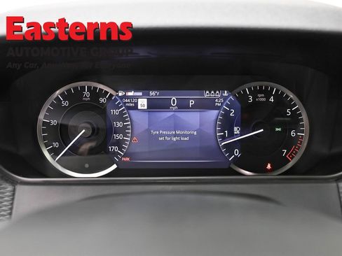 Used 2023 Land Rover Range Rover Velar R-Dynamic S image 17