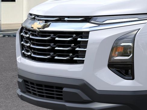 New 2026 Chevrolet Equinox LT w/ Safety and Technology Package FWD image 13