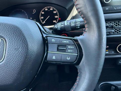 Used 2024 Honda HR-V Sport image 12