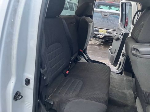Used 2005 Nissan Frontier NISMO RWD image 27