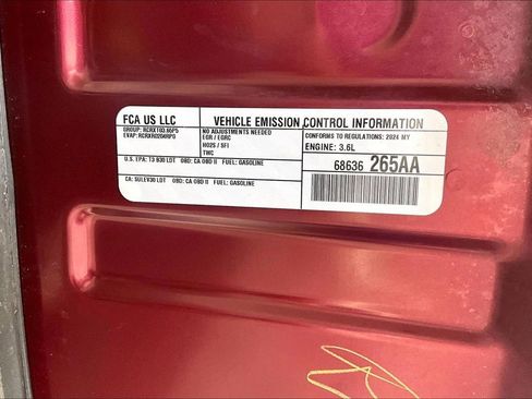 Used 2024 Jeep Grand Cherokee Limited image 31