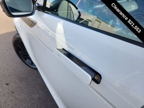 Used 2021 Land Rover Range Rover Evoque S image 16