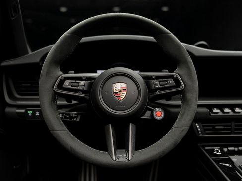 Used 2025 Porsche 911 Targa 4 GTS w/ Premium Package image 44