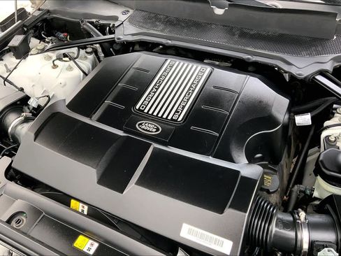 Used 2021 Land Rover Range Rover P525 Westminster Edition image 30