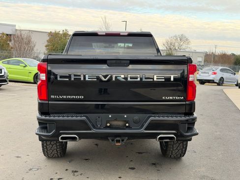 Used 2019 Chevrolet Silverado 1500 Custom Trail Boss image 8