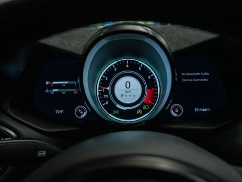 Used 2023 Aston Martin V8 Vantage Coupe RWD image 26