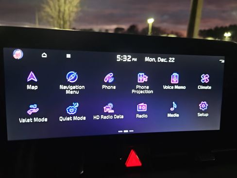 Used 2024 Kia Sportage SX image 23