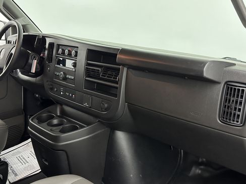 Used 2024 GMC Savana 2500 w/ Driver Convenience Package image 24