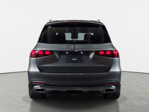 Used 2025 Mercedes-Benz GLS 450 4MATIC w/ AMG Line Exterior image 4