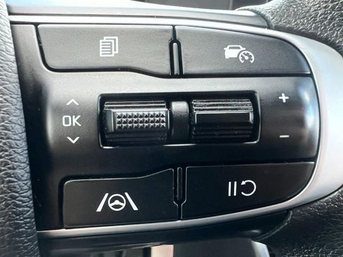 Used 2025 Kia Sportage LX AWD/4WD image 24