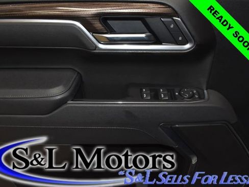 Used 2025 Chevrolet Silverado 1500 LT image 27