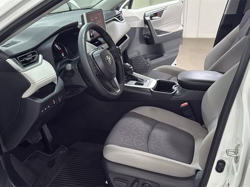 Certified 2025 Toyota RAV4 XLE image 12