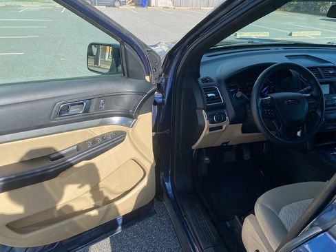 Used 2017 Ford Explorer 4WD image 10